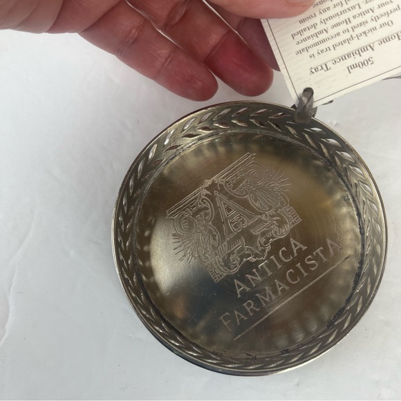 Shabby Chic Vignette decor-golden Cherub Angel w/ silver tray & vintage pearls. - Picture 7 of 16